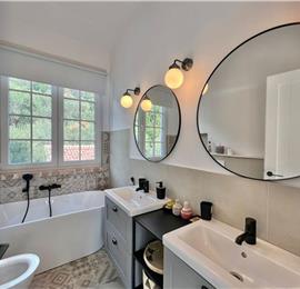 4 bedroom villa with pool and sea views, Kumbor, sleeps 8-10